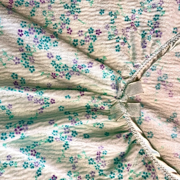 JACLYN INTIMATES - Picture 4 of 7